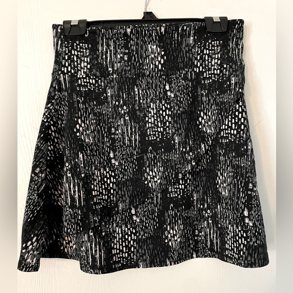 🌻5/$16🌻Soybu Athletic skirt